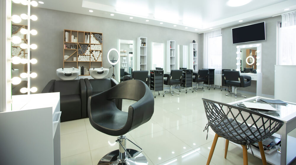Why Choose a Hair Salon Suite Rental Over Traditional Salon Spaces?