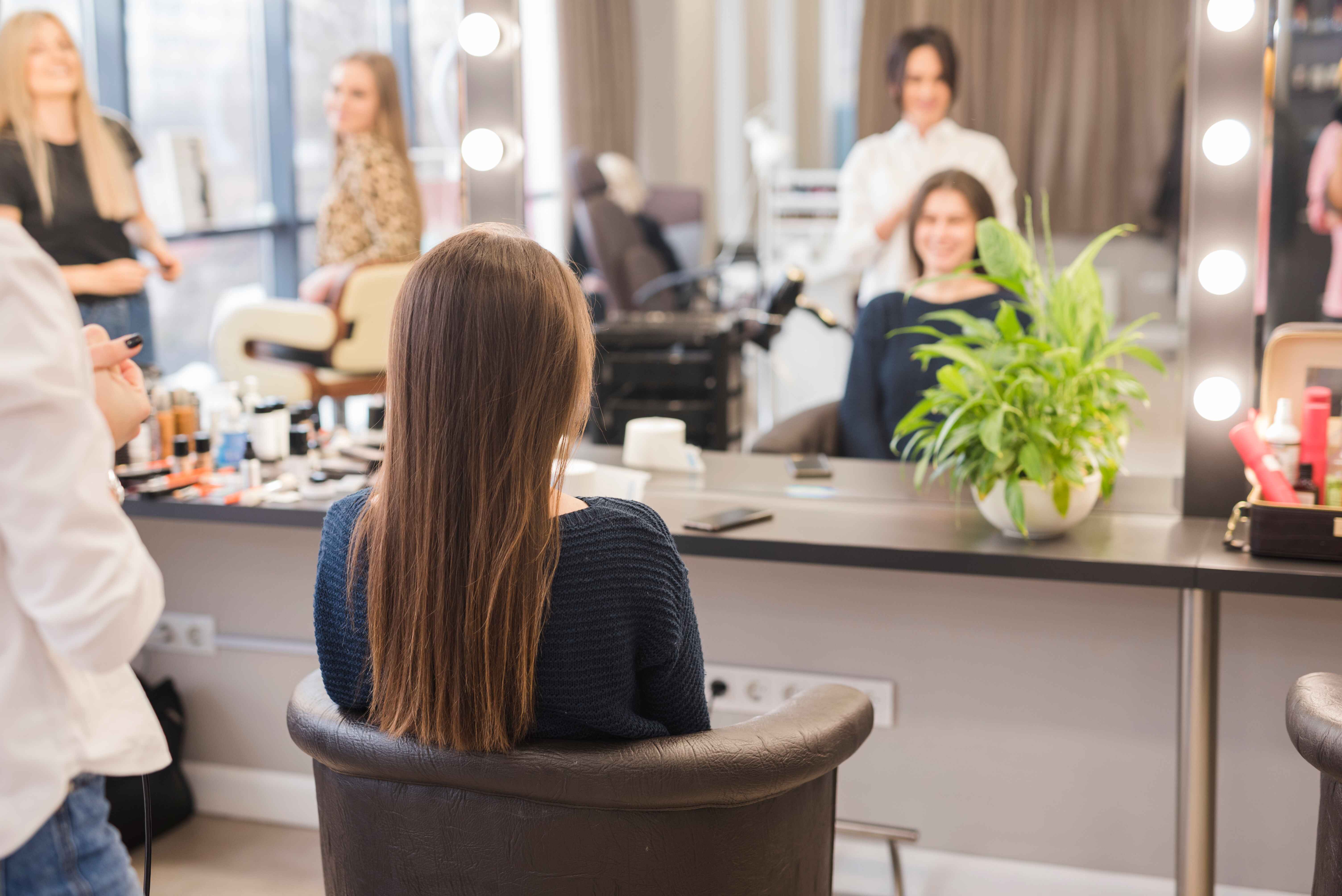 Salon Studios in Duluth: What to Look for When Renting