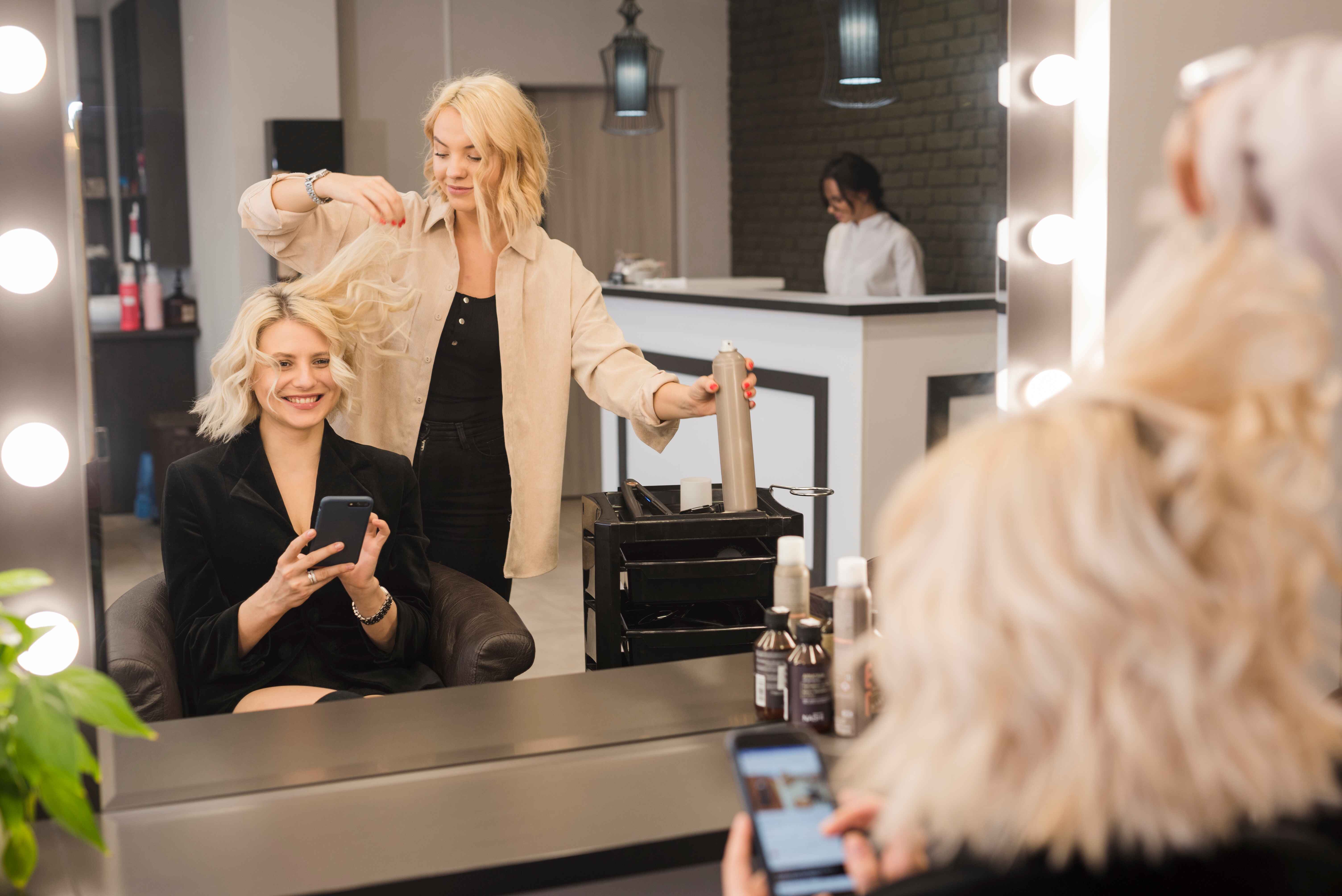 Why Choose Salon Suites Rental in Kennesaw for Your Beauty Business?